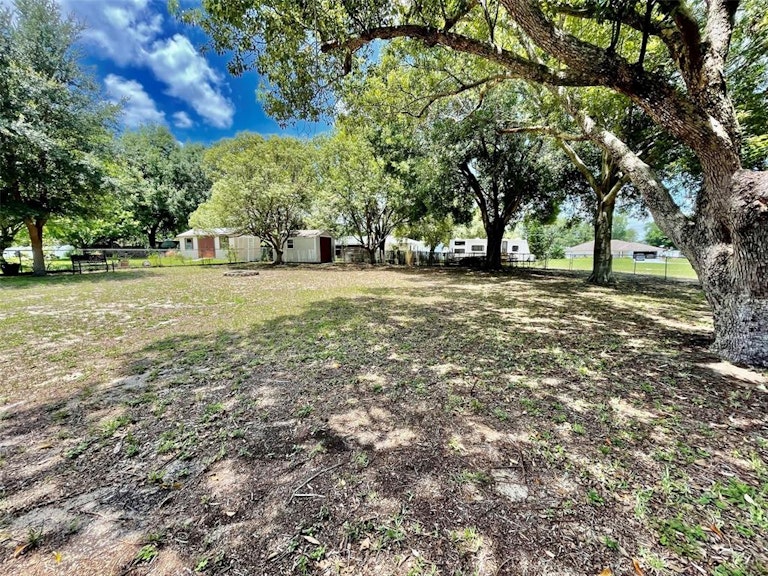 Photo 23 of 23 - 550 E Thelma St, Lake Alfred, FL 33850