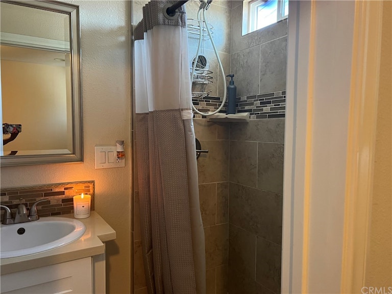 Photo 29 of 36 - 1444 W Lory Ave, Anaheim, CA 92802
