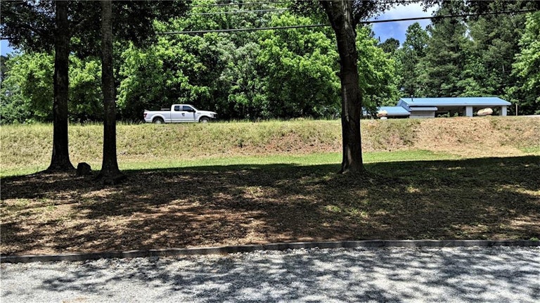 Photo 40 of 41 - 5585 Villa Rica Hwy, Dallas, GA 30157