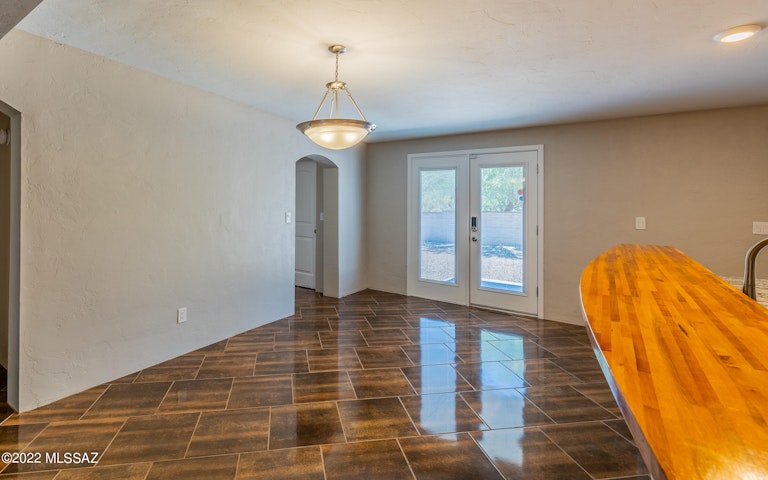 Photo 29 of 36 - 2115 S Avenida Del Sol, Tucson, AZ 85710