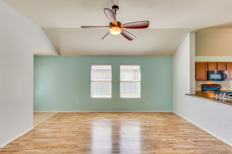 Photo 3 of 25 - 12721 Seagull Way, Frisco, TX 75036