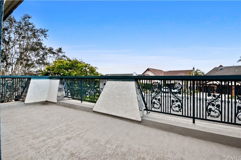 Photo 37 of 45 - 3682 Escapade Cir, Huntington Beach, CA 92649