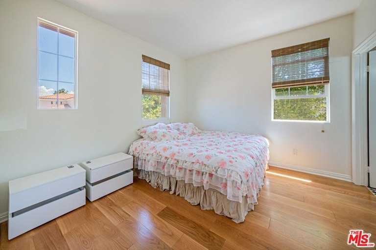 Photo 30 of 48 - 686 Milford St, Los Angeles, CA 90042