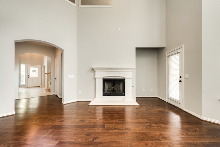 Photo 19 of 32 - 530 Lauren Ct, Keller, TX 76248
