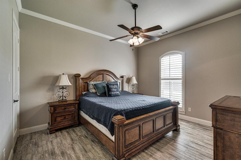 Photo 18 of 39 - 3911 Shiloh Trl, Midlothian, TX 76065