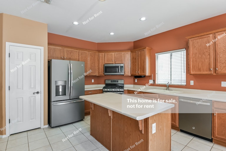 Photo 4 of 27 - 61025 E Eagle Heights Dr, Tucson, AZ 85739