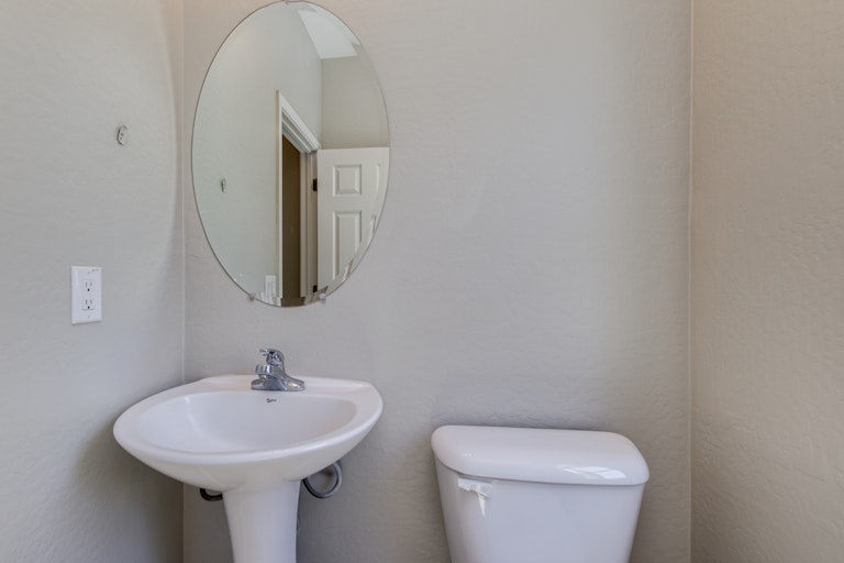 Photo 9 of 25 - 4647 E Laurel Ave, Gilbert, AZ 85234