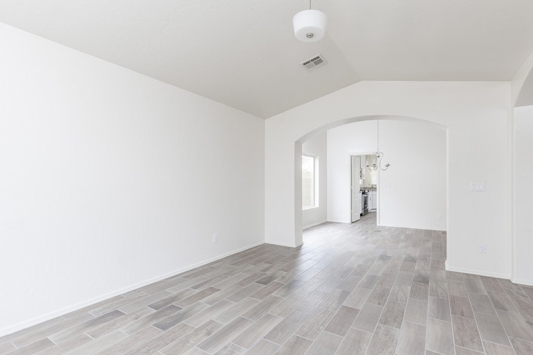 Photo 7 of 26 - 16630 S 38th Pl, Phoenix, AZ 85048