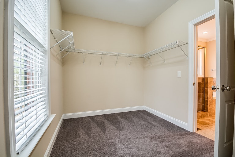 Photo 14 of 28 - 1804 Blackstone Dr, Durham, NC 27712