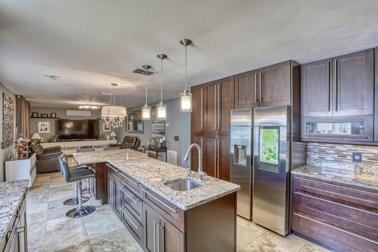 Photo 5 of 32 - 618 Tradewinds Dr, Deltona, FL 32738