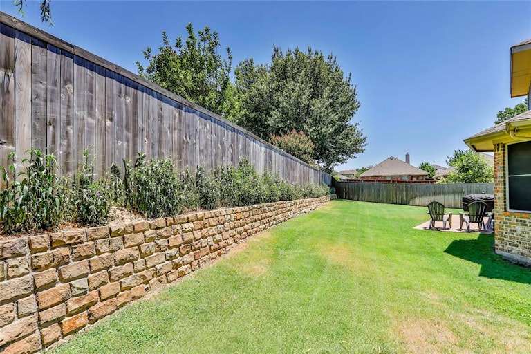 Photo 30 of 32 - 3949 Diamond Ridge Dr, Fort Worth, TX 76244