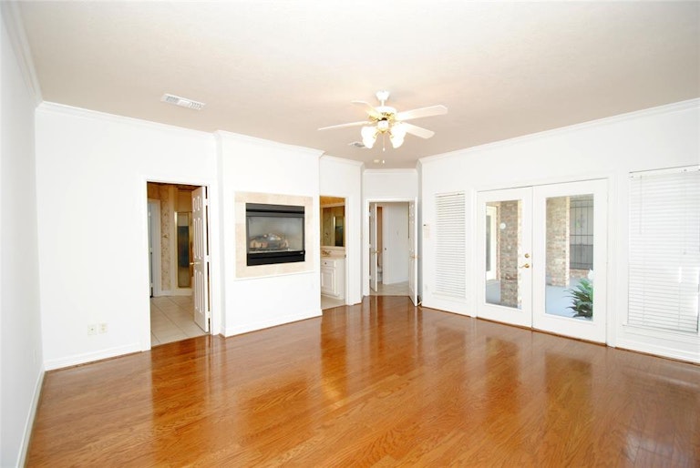 Photo 22 of 41 - 3118 Canyon Oak Ct, Houston, TX 77068