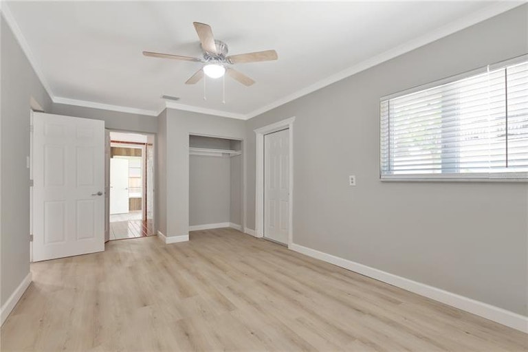Photo 32 of 52 - 2302 S Arrawana Ave, Tampa, FL 33629