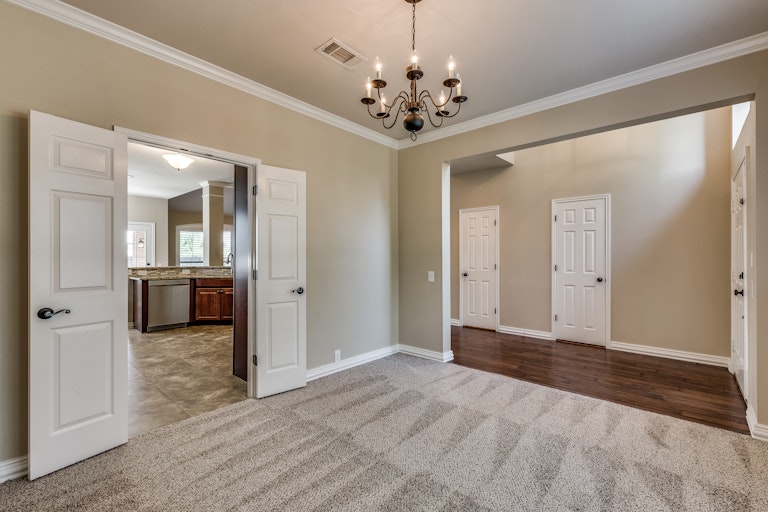 Photo 9 of 32 - 460 Fremont Dr, Rockwall, TX 75087