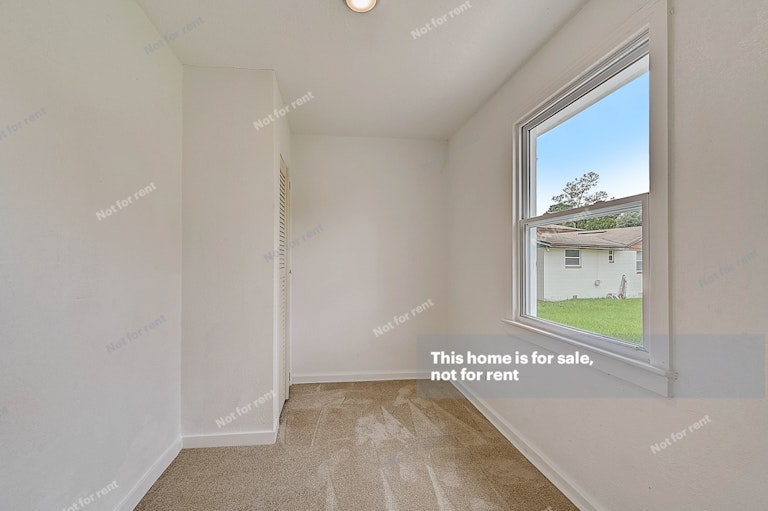 Photo 17 of 27 - 1718 McMillan St, Jacksonville, FL 32209