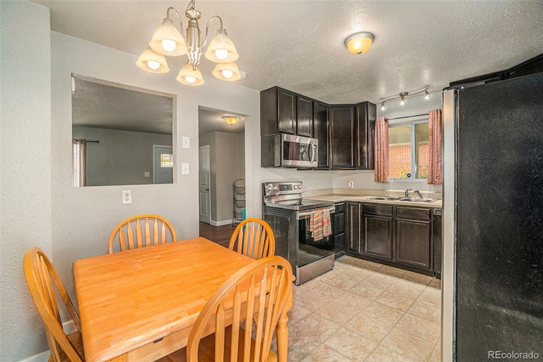 Photo 10 of 22 - 1681 Evelyn Ct, Denver, CO 80229