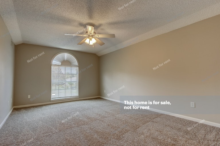 Photo 24 of 33 - 3000 Havengate Dr, Green Cove Springs, FL 32043