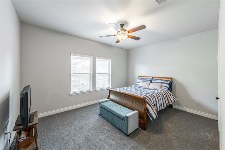 Photo 32 of 38 - 16818 Caney Mountain Dr, Humble, TX 77346