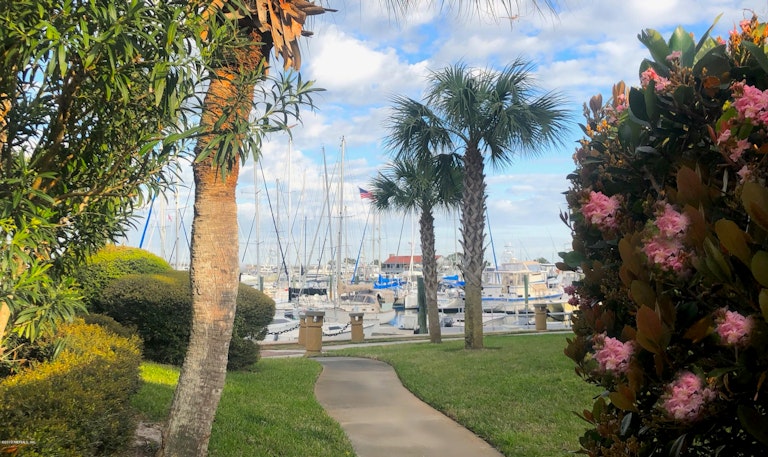 Photo 7 of 45 - 3219 Harbor Dr, Saint Augustine, FL 32084
