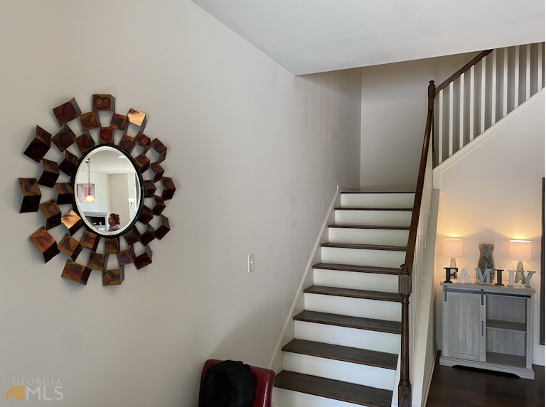 Photo 4 of 40 - 5840 Keystone Ln, Lithonia, GA 30058