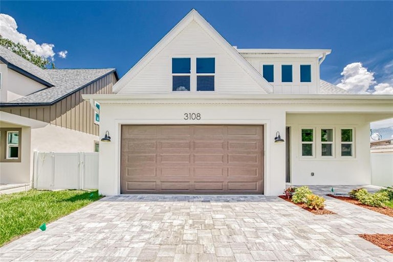 Photo 1 of 62 - 3108 W Cherokee Ave, Tampa, FL 33611