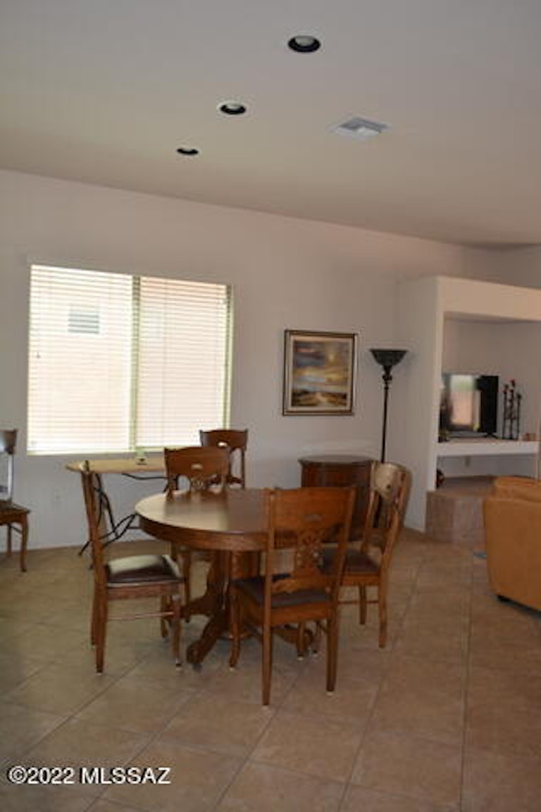 Photo 12 of 31 - 7589 E Truces Pl, Tucson, AZ 85715