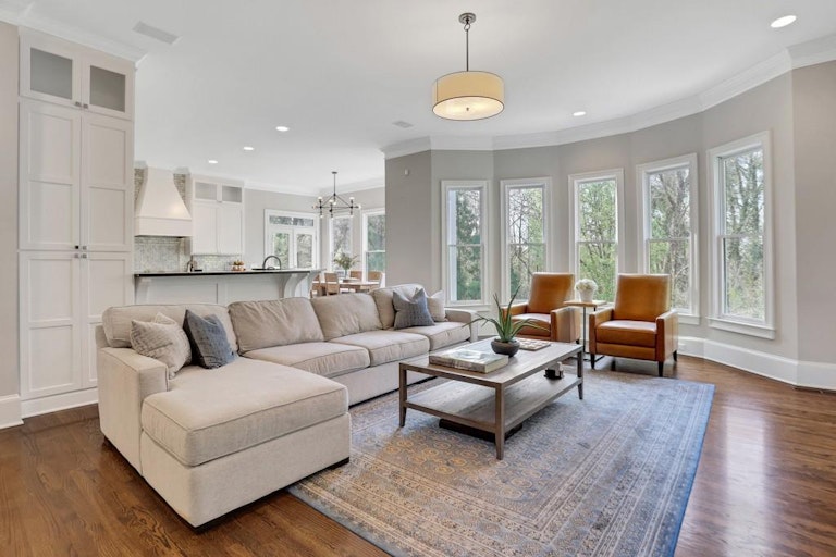 Photo 10 of 48 - 410 Mount Paran Rd, Atlanta, GA 30327
