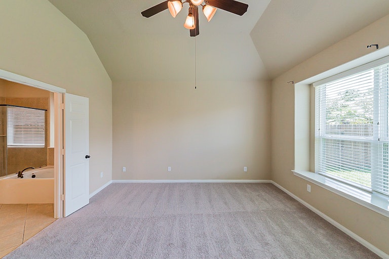 Photo 20 of 35 - 13707 Parkers Cove Ct, Houston, TX 77044