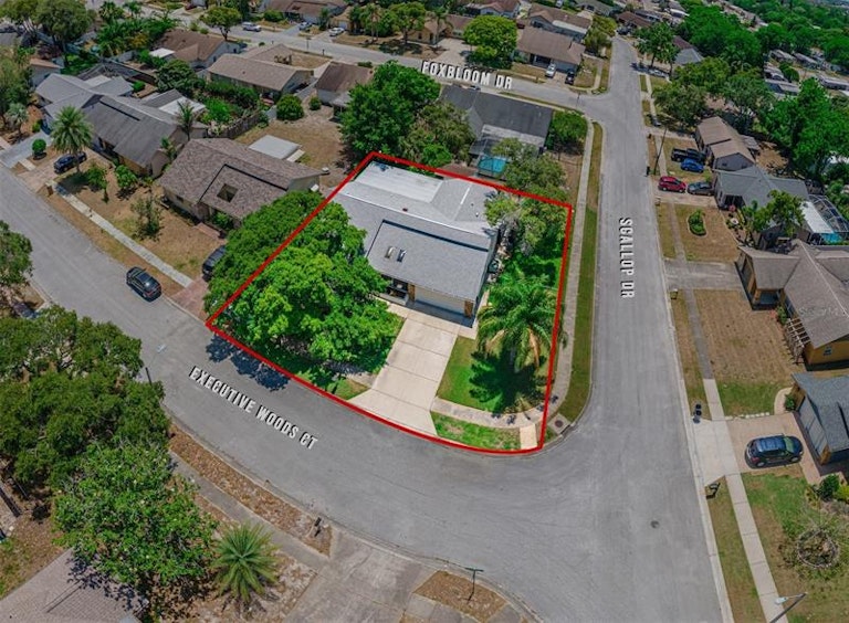 Photo 8 of 57 - 7326 Executive Woods Ct, Port Richey, FL 34668