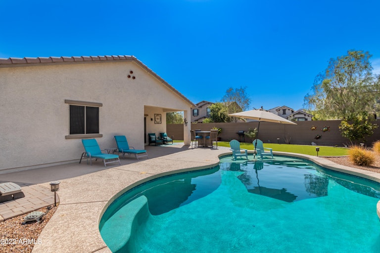 Photo 8 of 33 - 21268 W Hubbell St, Buckeye, AZ 85396