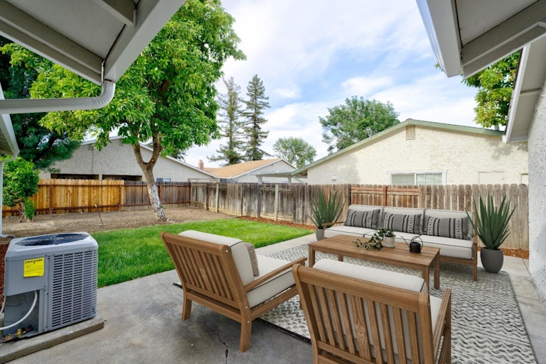 Photo 16 of 16 - 350 Valleywood Dr, Woodland, CA 95695