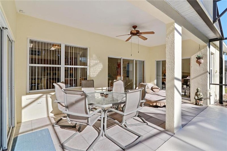 Photo 17 of 24 - 5401 Dahlia Reserve Dr, Kissimmee, FL 34758
