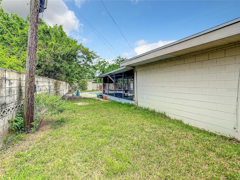 Photo 44 of 47 - 5220 Kings Ct, Orlando, FL 32810