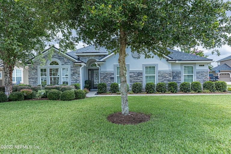 Photo 1 of 39 - 3695 Oglebay Dr, Green Cove Springs, FL 32043