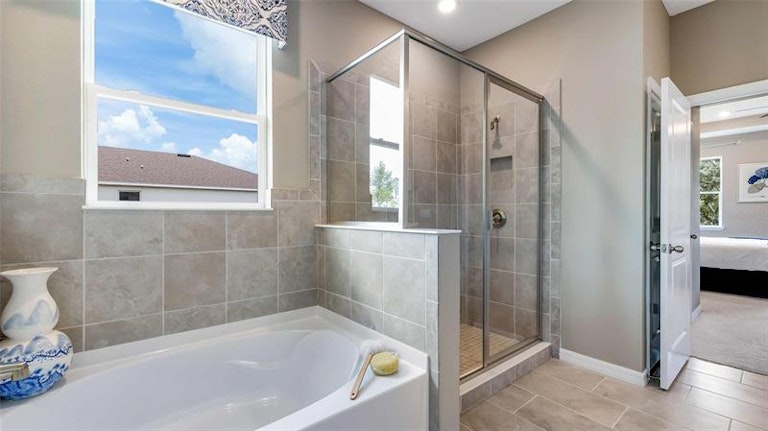 Photo 13 of 16 - 17719 Cantarina Cv, Bradenton, FL 34211
