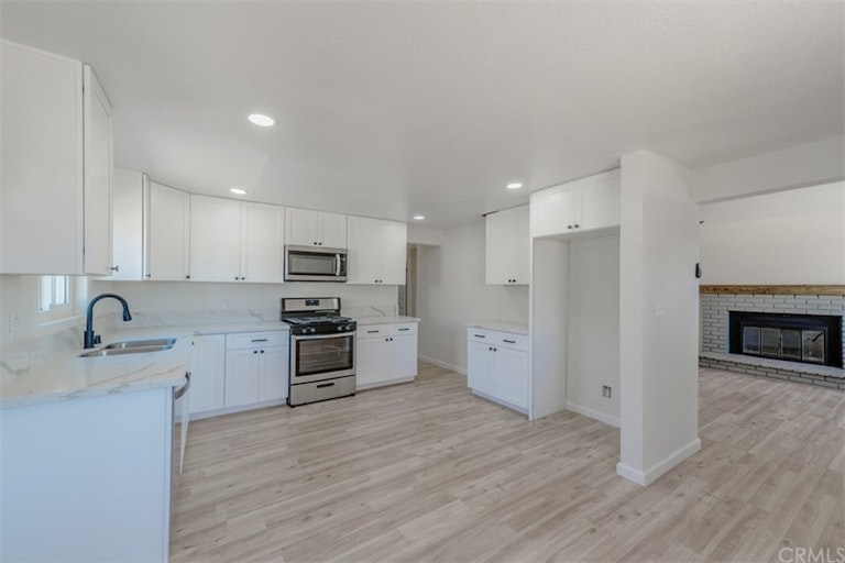 Photo 11 of 33 - 9035 Bellegrave Ave, Jurupa Valley, CA 92509