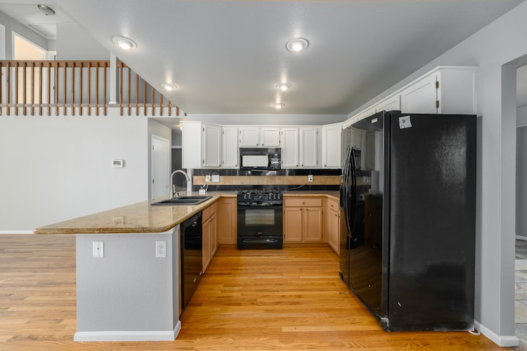Photo 4 of 19 - 11345 W 67th Pl, Arvada, CO 80004