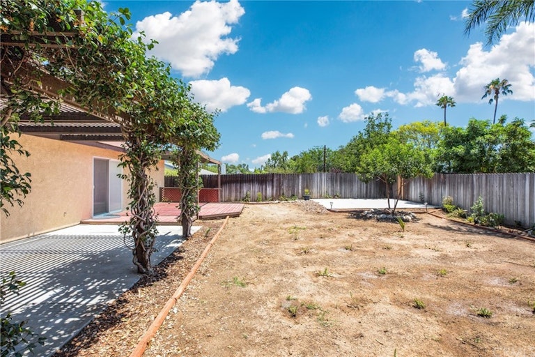 Photo 35 of 40 - 8388 Verbena Dr, Riverside, CA 92504