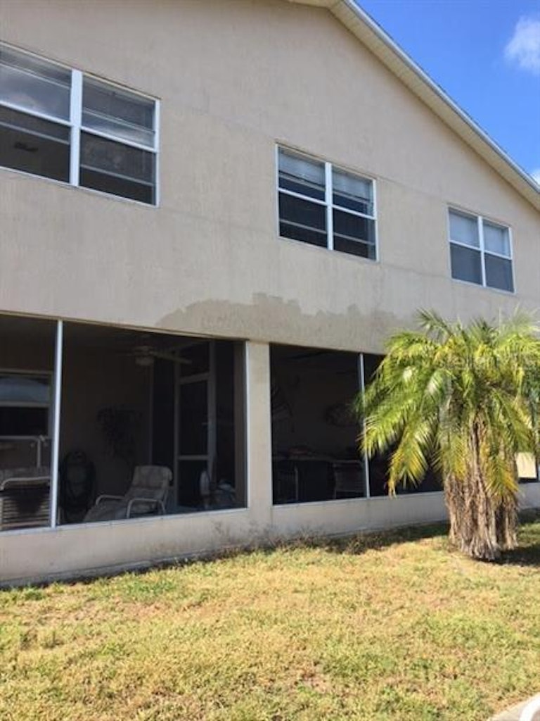 Photo 4 of 17 - 13810 Lavender Ave, Hudson, FL 34667