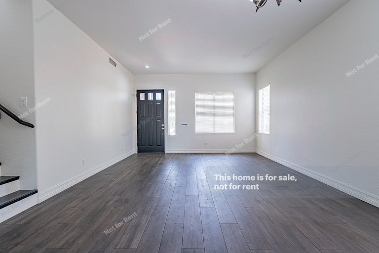 Photo 16 of 45 - 1345 W Washington Ave, Gilbert, AZ 85233
