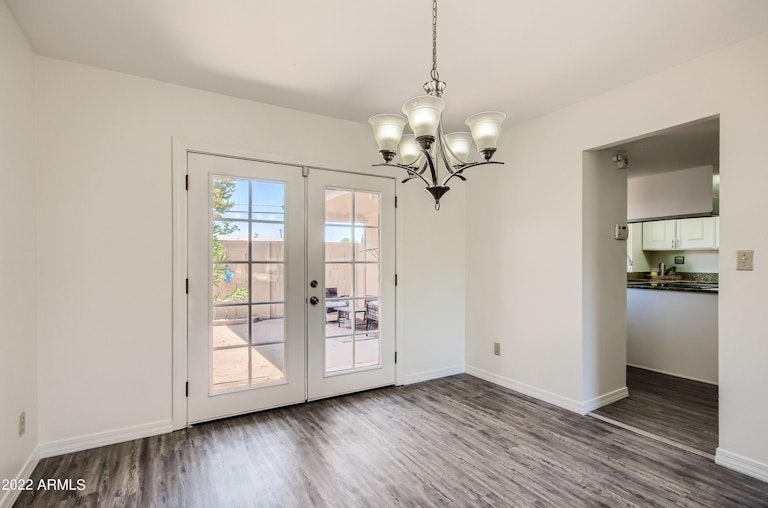 Photo 8 of 17 - 4865 N Granite Reef Rd, Scottsdale, AZ 85251