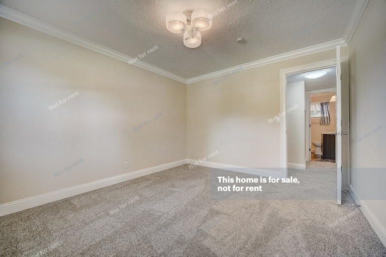Photo 19 of 29 - 2845 Holly Point Dr, Jacksonville, FL 32277