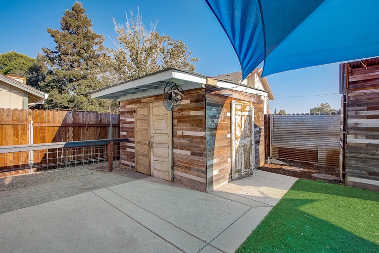 Photo 30 of 32 - 6724 Folkstone Way, Elk Grove, CA 95758