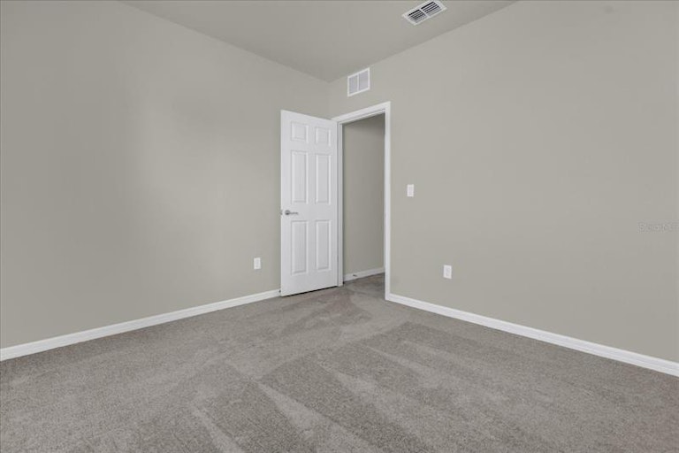 Photo 6 of 23 - 1612 Aspen Ave, Davenport, FL 33837