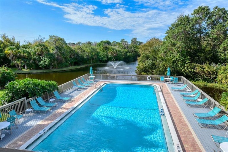 Photo 53 of 77 - 306 Pine Run Dr, Osprey, FL 34229