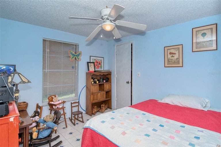 Photo 15 of 67 - 1720 Chester Ave, Sarasota, FL 34234