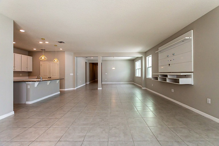 Photo 12 of 24 - 2288 Biscotto Cir, Davenport, FL 33897