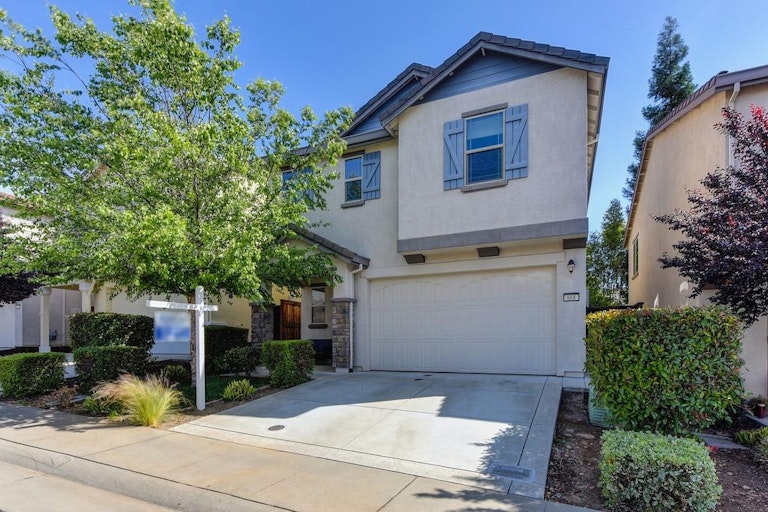 Photo 1 of 34 - 668 Addison Ln, Folsom, CA 95630