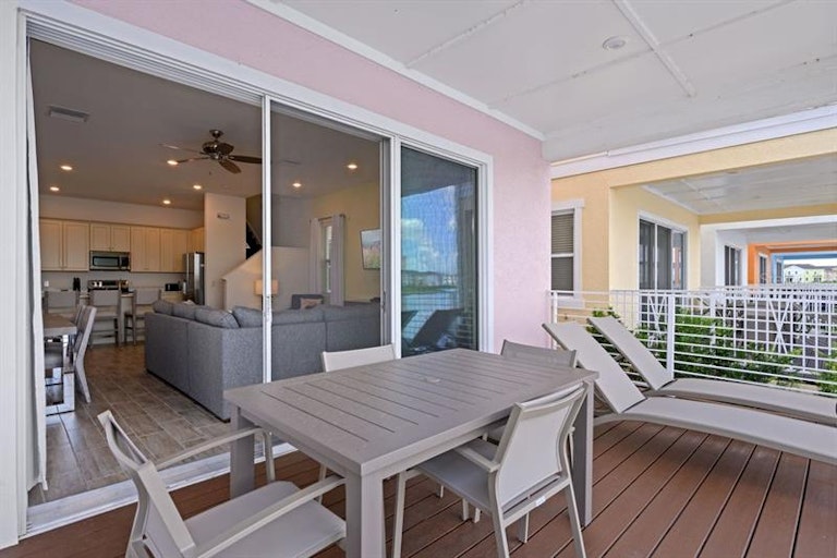 Photo 14 of 34 - 8117 SE Surf St #8117, Kissimmee, FL 34747