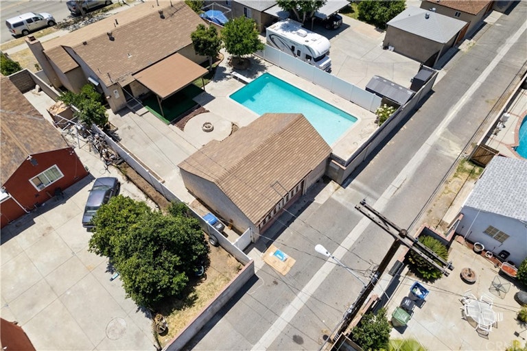 Photo 37 of 37 - 14859 Lassen St, Mission Hills, CA 91345